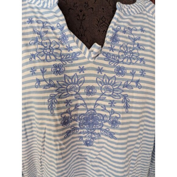 St. Johns Bay Womens Blue & White Striped Embroidered Cotton Top XL NWT - Picture 2 of 7